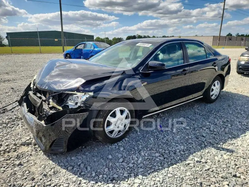 2014 Toyota CAMRY фото
