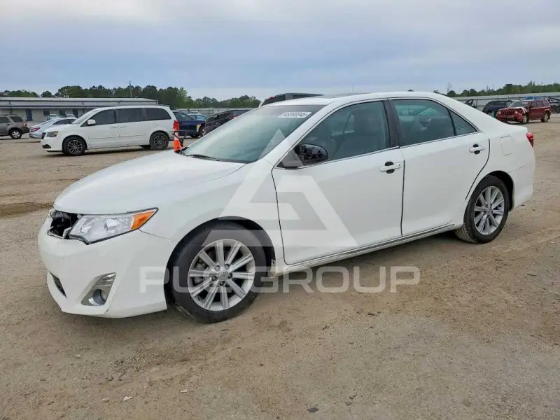 2014 Toyota CAMRY photo