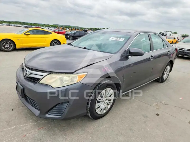 2014 Toyota CAMRY фото