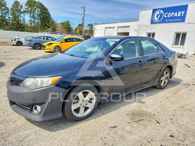 2014 Toyota CAMRY фото