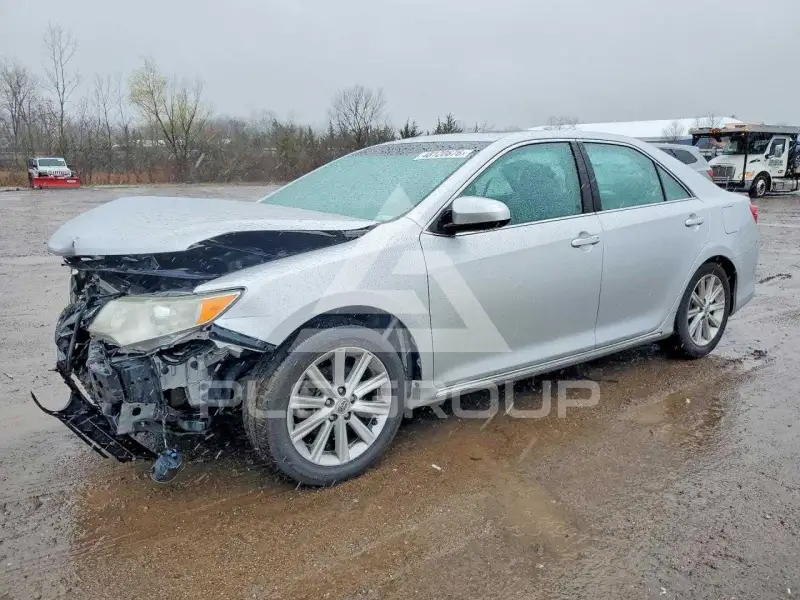2014 Toyota CAMRY фото