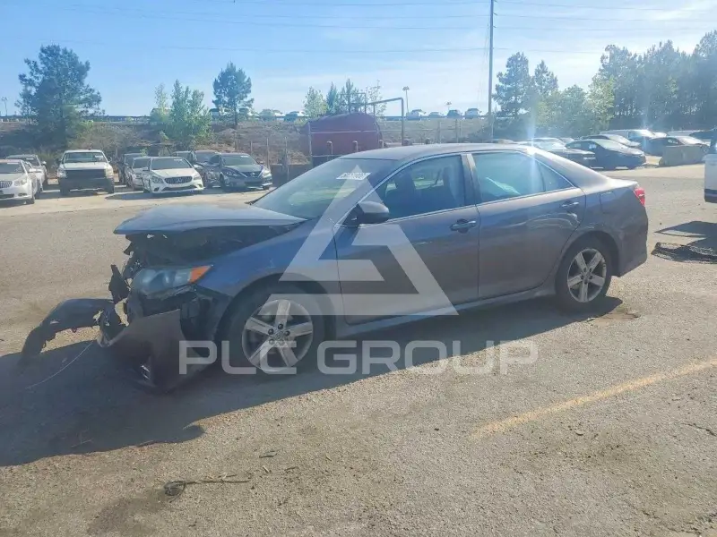 2014 Toyota CAMRY фото