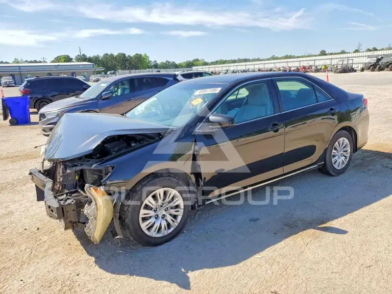 2014 Toyota CAMRY фото