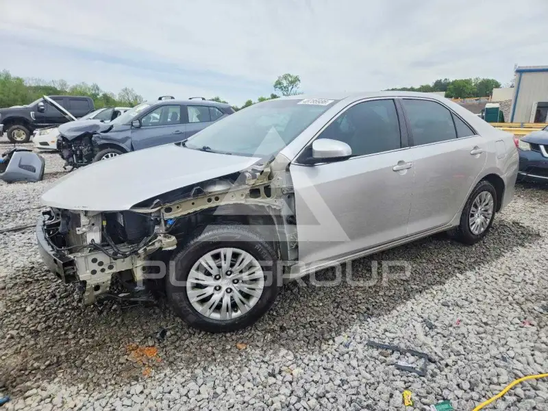 2014 Toyota CAMRY фото