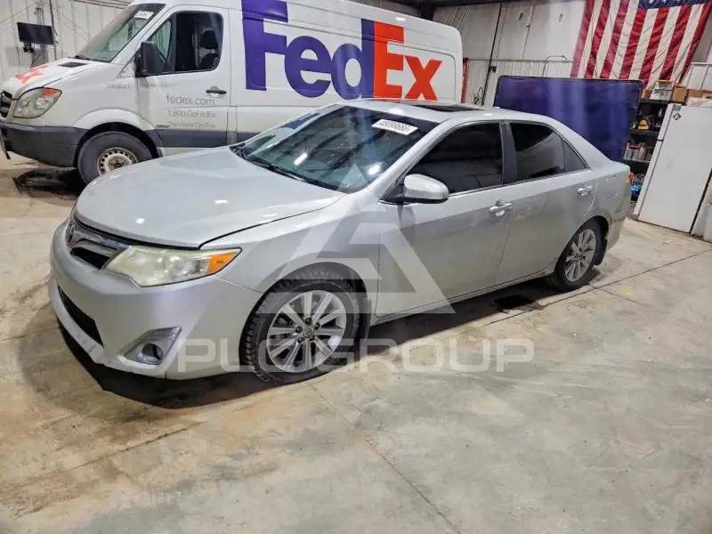 2014 Toyota CAMRY фото