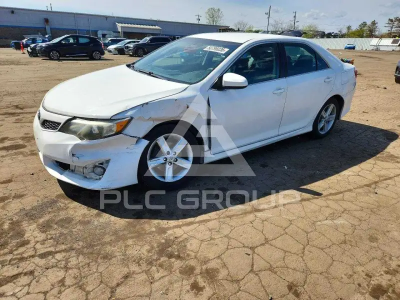 2014 Toyota CAMRY фото
