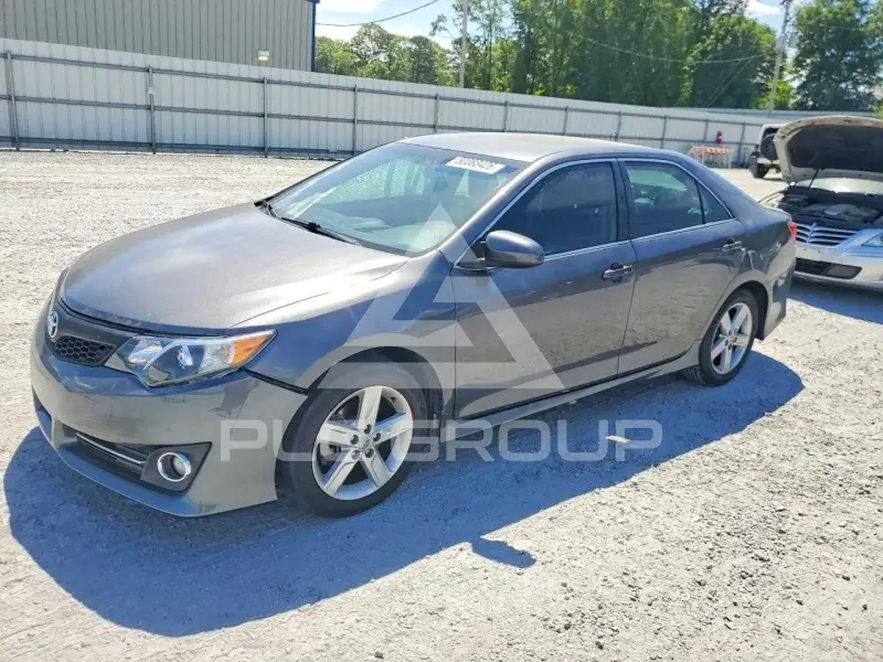 2014 Toyota CAMRY фото