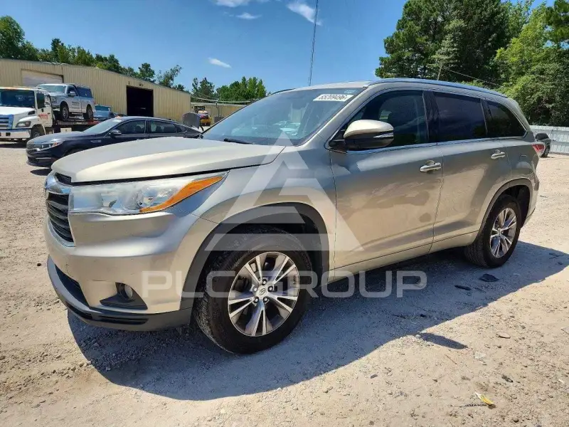 2014 Toyota Highlander photo