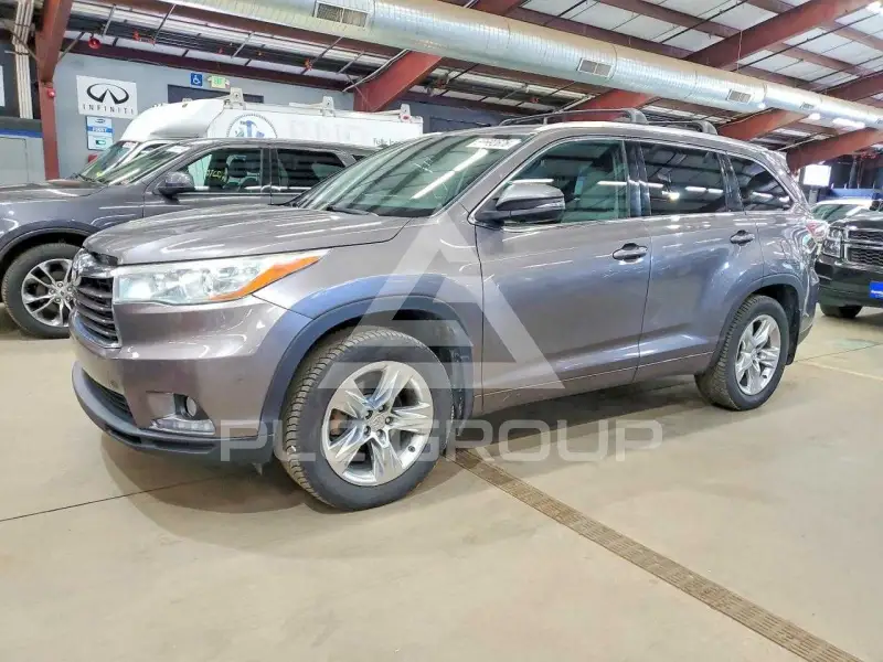 2014 Toyota Highlander photo