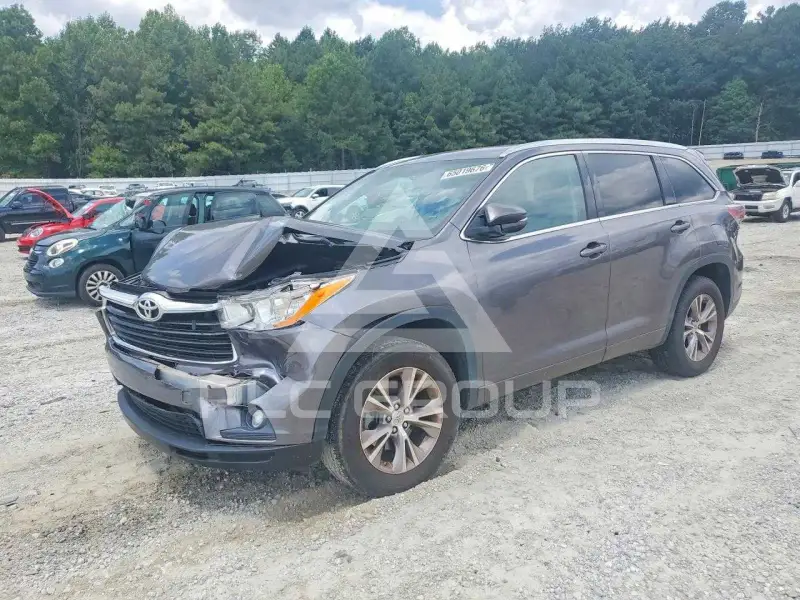 2014 Toyota Highlander photo