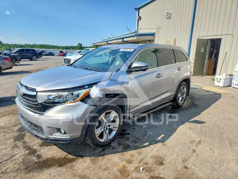 2014 Toyota Highlander photo