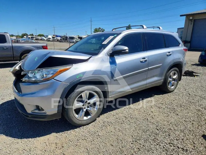 2014 Toyota Highlander фото