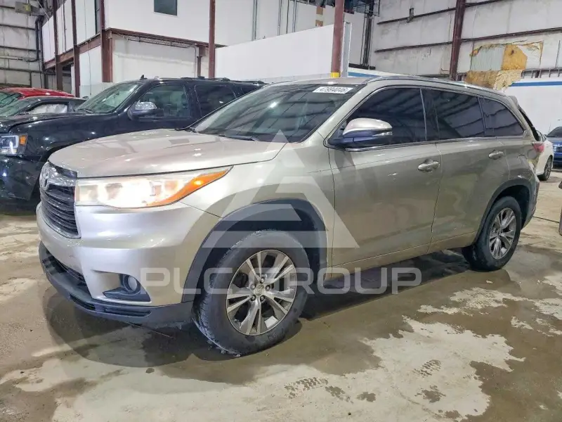 2014 Toyota Highlander фото