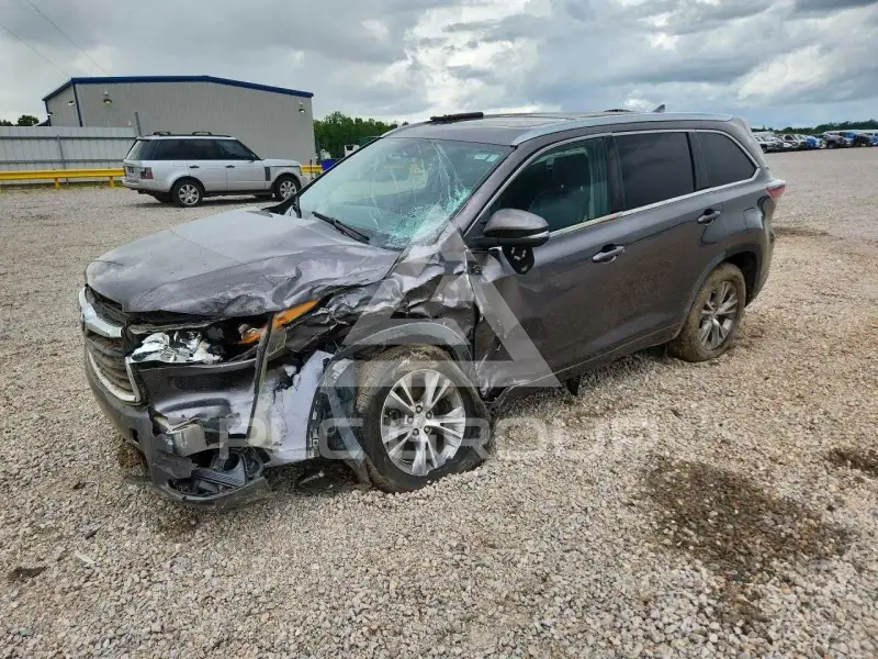 2014 Toyota Highlander photo