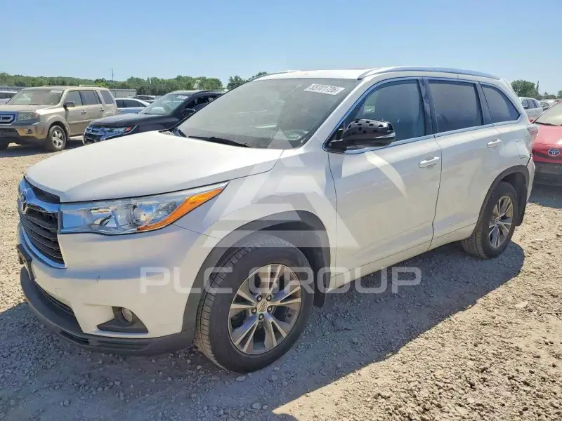 2014 Toyota Highlander photo