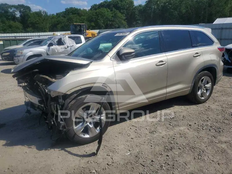 2014 Toyota Highlander photo