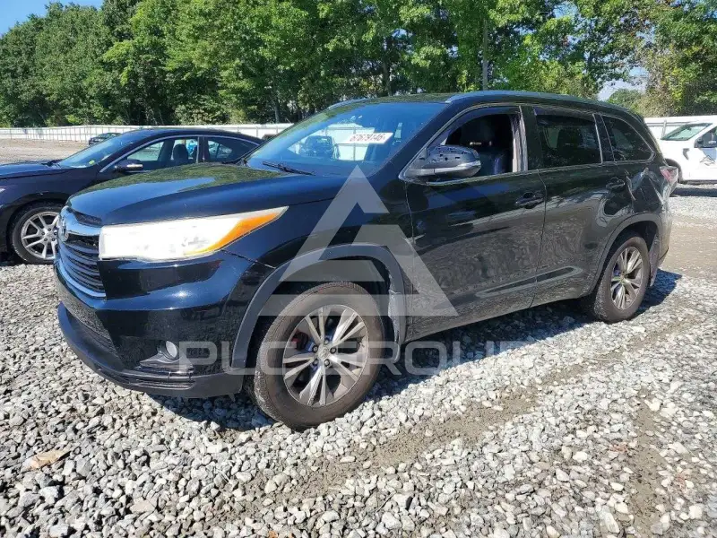 2014 Toyota Highlander photo