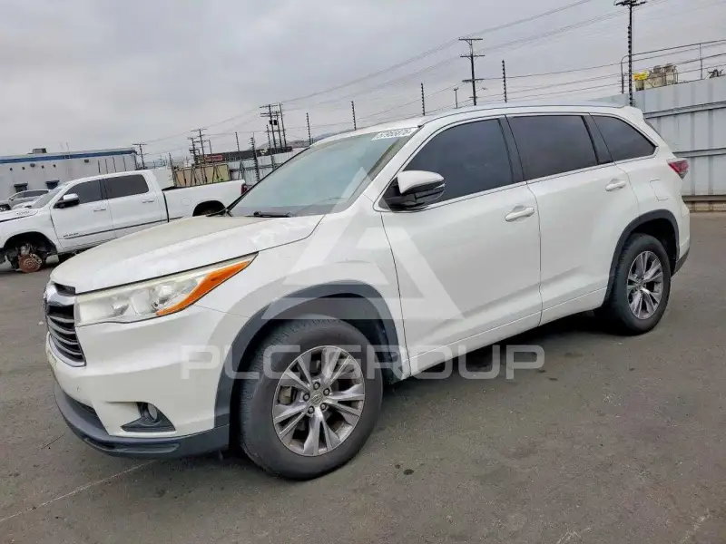 2014 Toyota Highlander фото