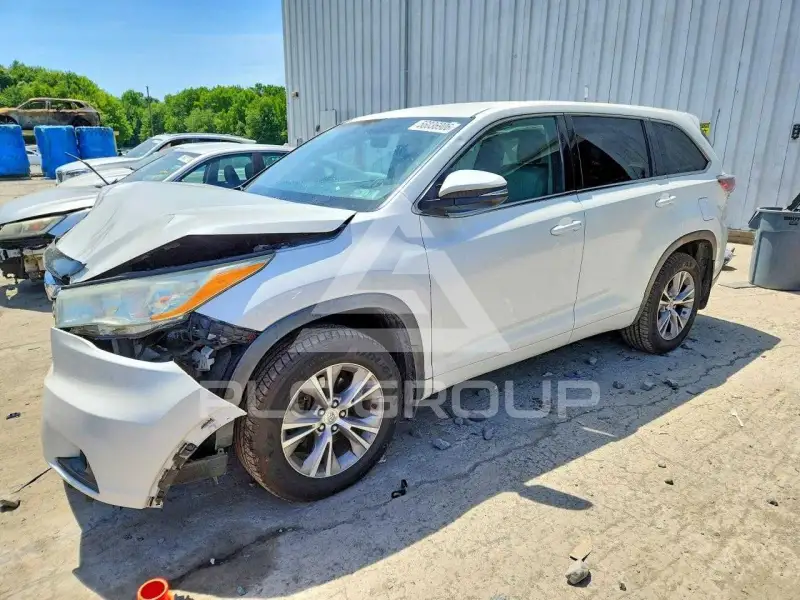 2014 Toyota Highlander photo