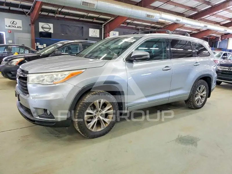 2014 Toyota Highlander фото