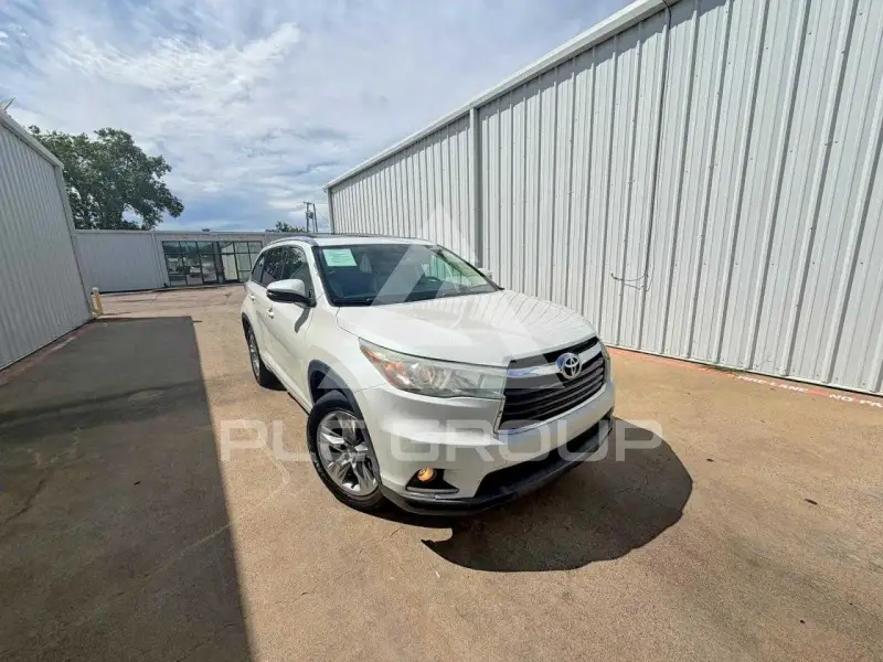 2014 Toyota Highlander photo