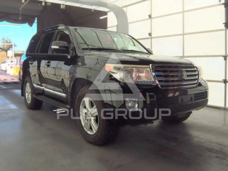 2014 Toyota LAND CRUISER photo