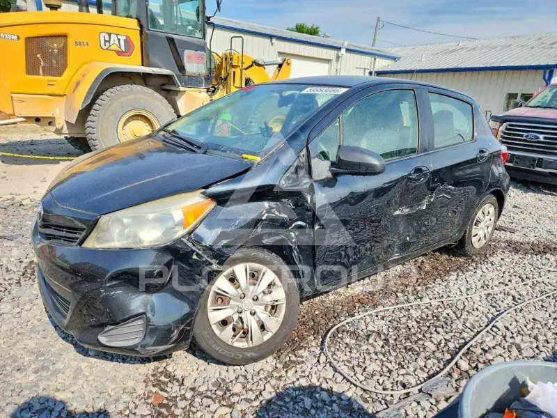 2014 Toyota YARIS фото