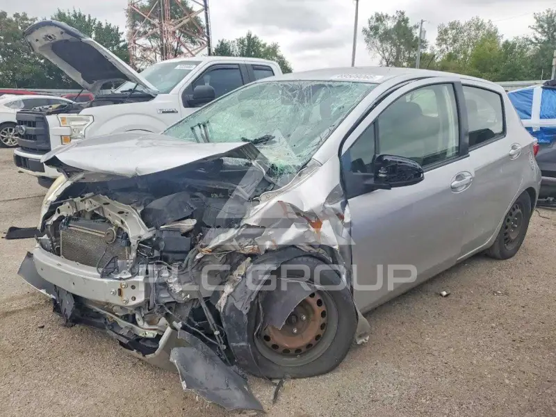 2014 Toyota YARIS фото