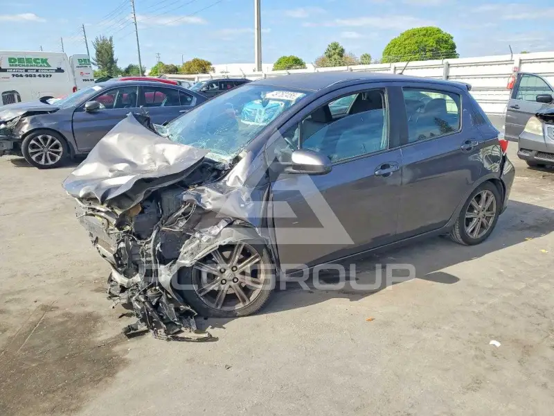 2014 Toyota YARIS photo