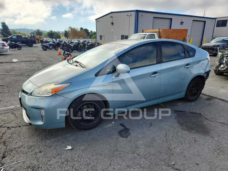2014 Toyota PRIUS photo