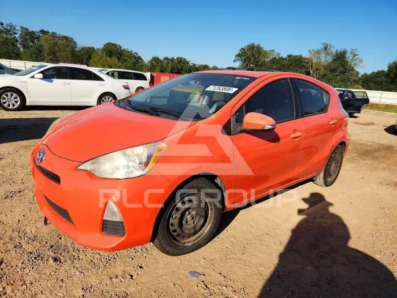 2014 Toyota PRIUS фото