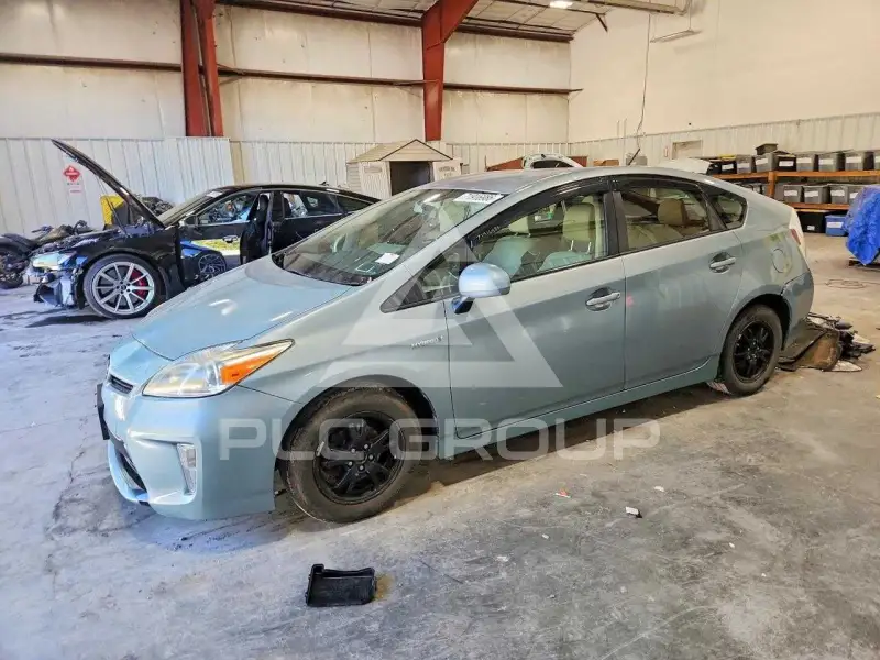 2014 Toyota PRIUS фото