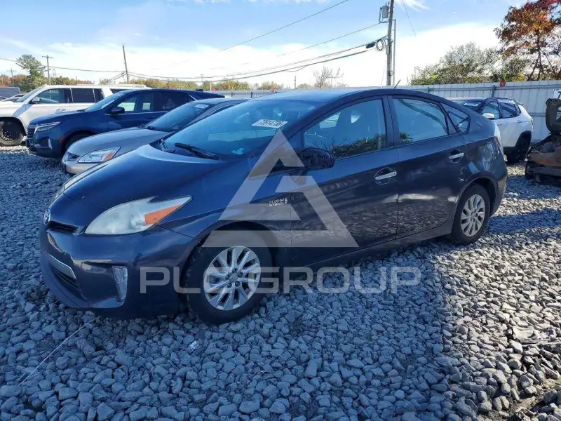 2014 Toyota PRIUS фото