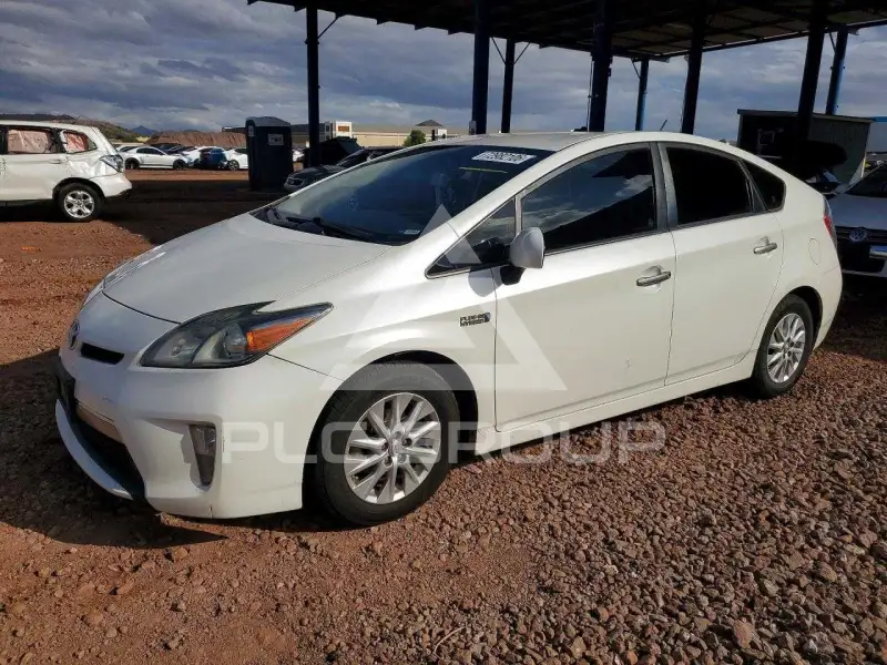 2014 Toyota PRIUS photo