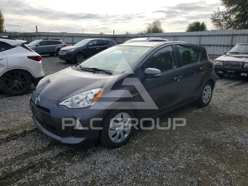 2014 Toyota PRIUS фото