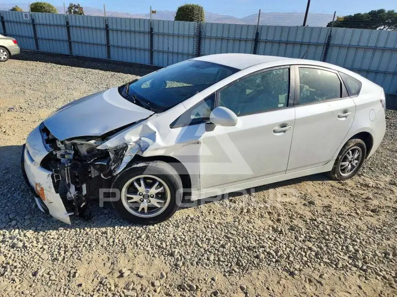 2014 Toyota PRIUS фото