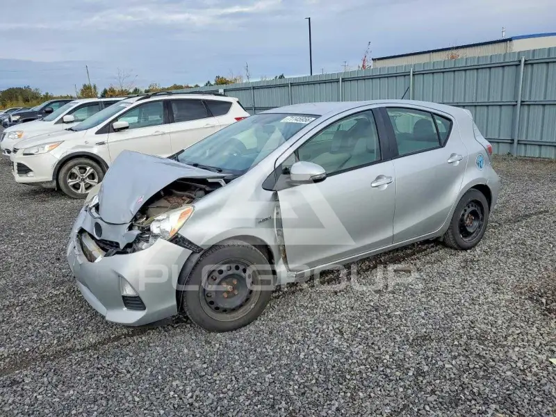 2014 Toyota PRIUS фото