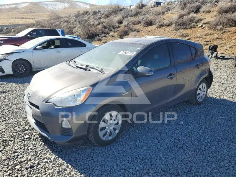 2014 Toyota PRIUS photo