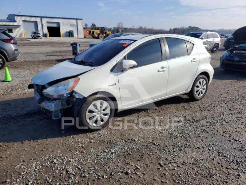 2014 Toyota PRIUS photo