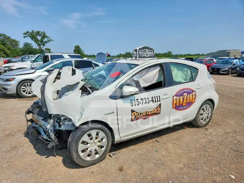2014 Toyota PRIUS photo