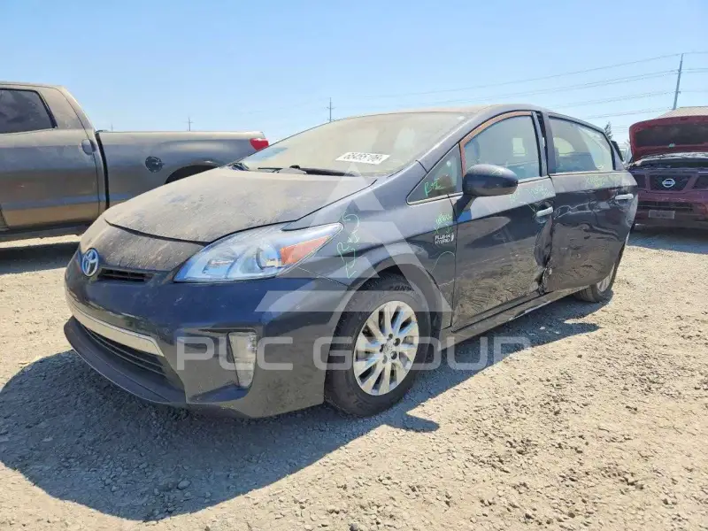 2014 Toyota PRIUS photo