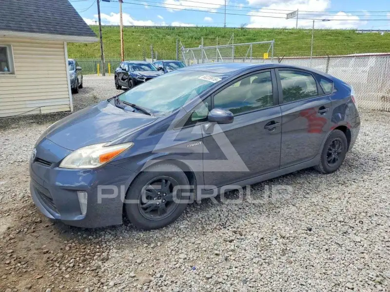 2014 Toyota PRIUS фото