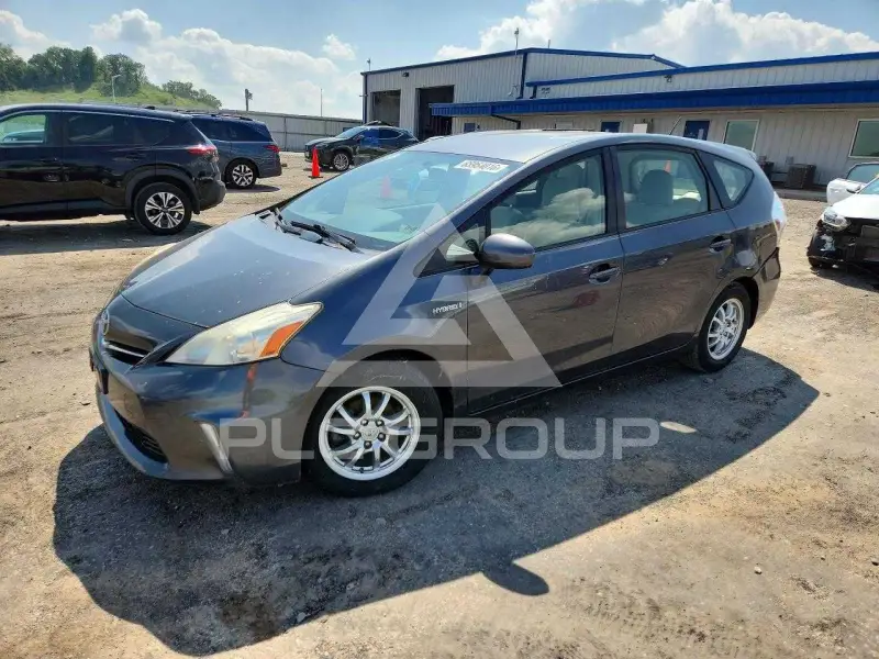 2014 Toyota PRIUS фото