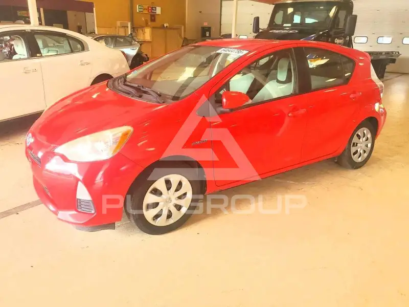 2014 Toyota PRIUS фото