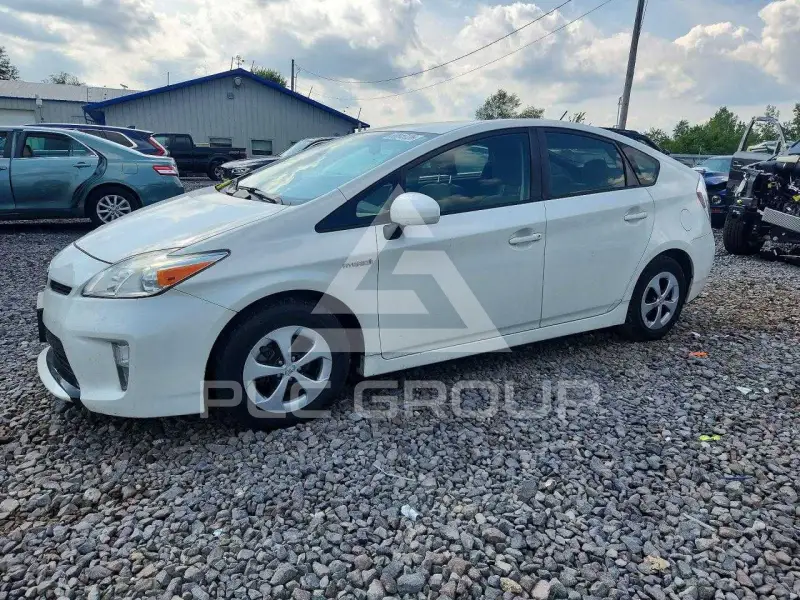 2014 Toyota PRIUS фото