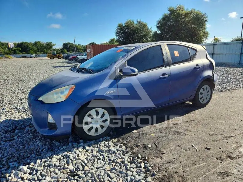2014 Toyota PRIUS фото