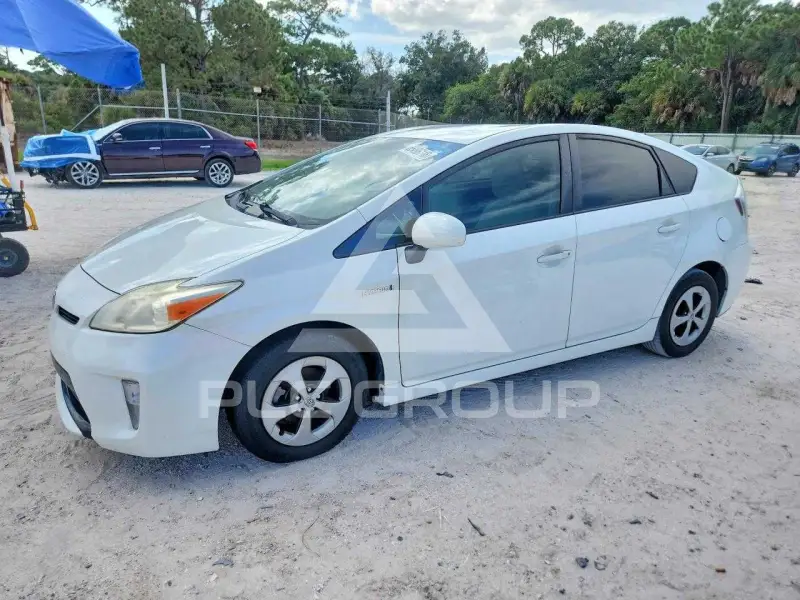 2014 Toyota PRIUS photo