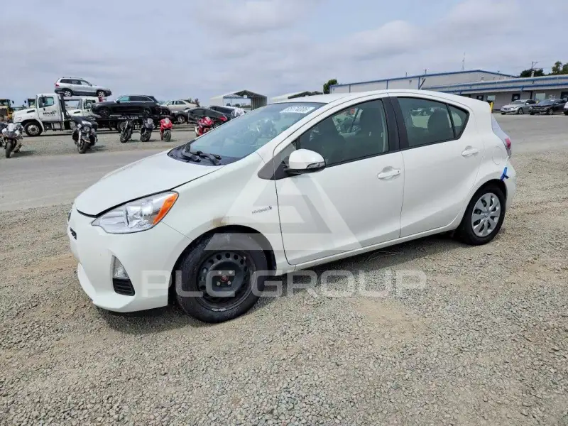2014 Toyota PRIUS фото