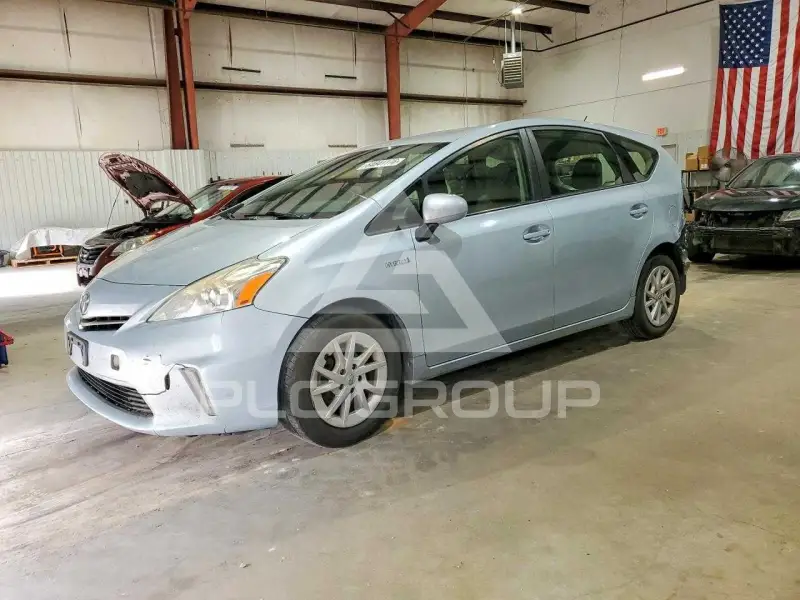 2014 Toyota PRIUS фото