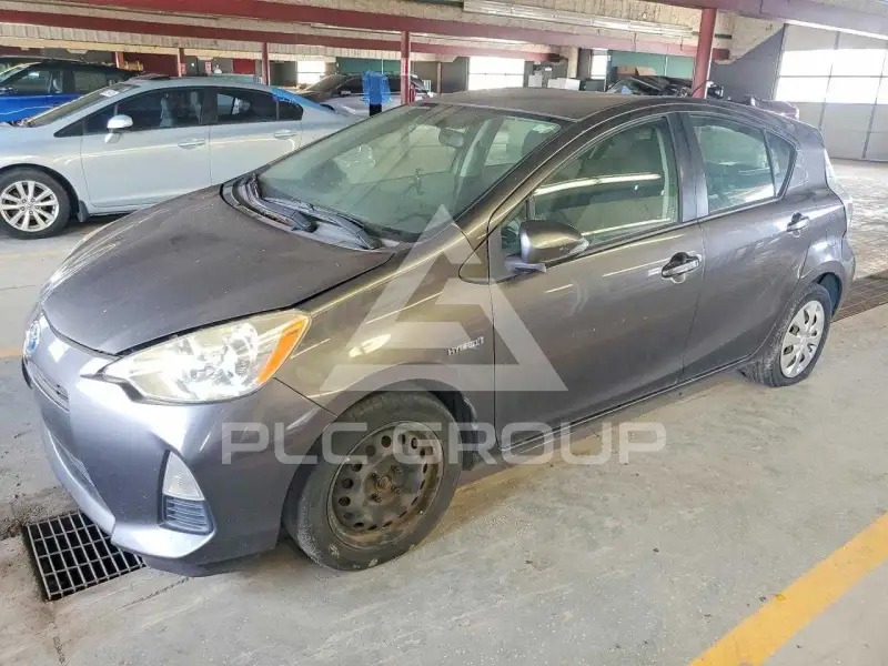 2014 Toyota PRIUS photo